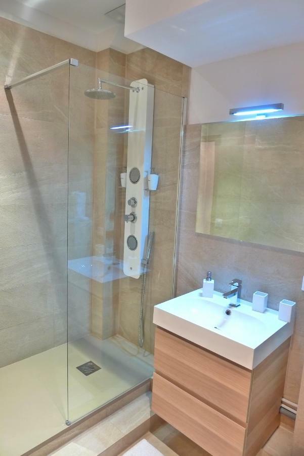 Stylish Two-Bedroom Apartment -Stayinantibes - 5 Soleau Екстериор снимка